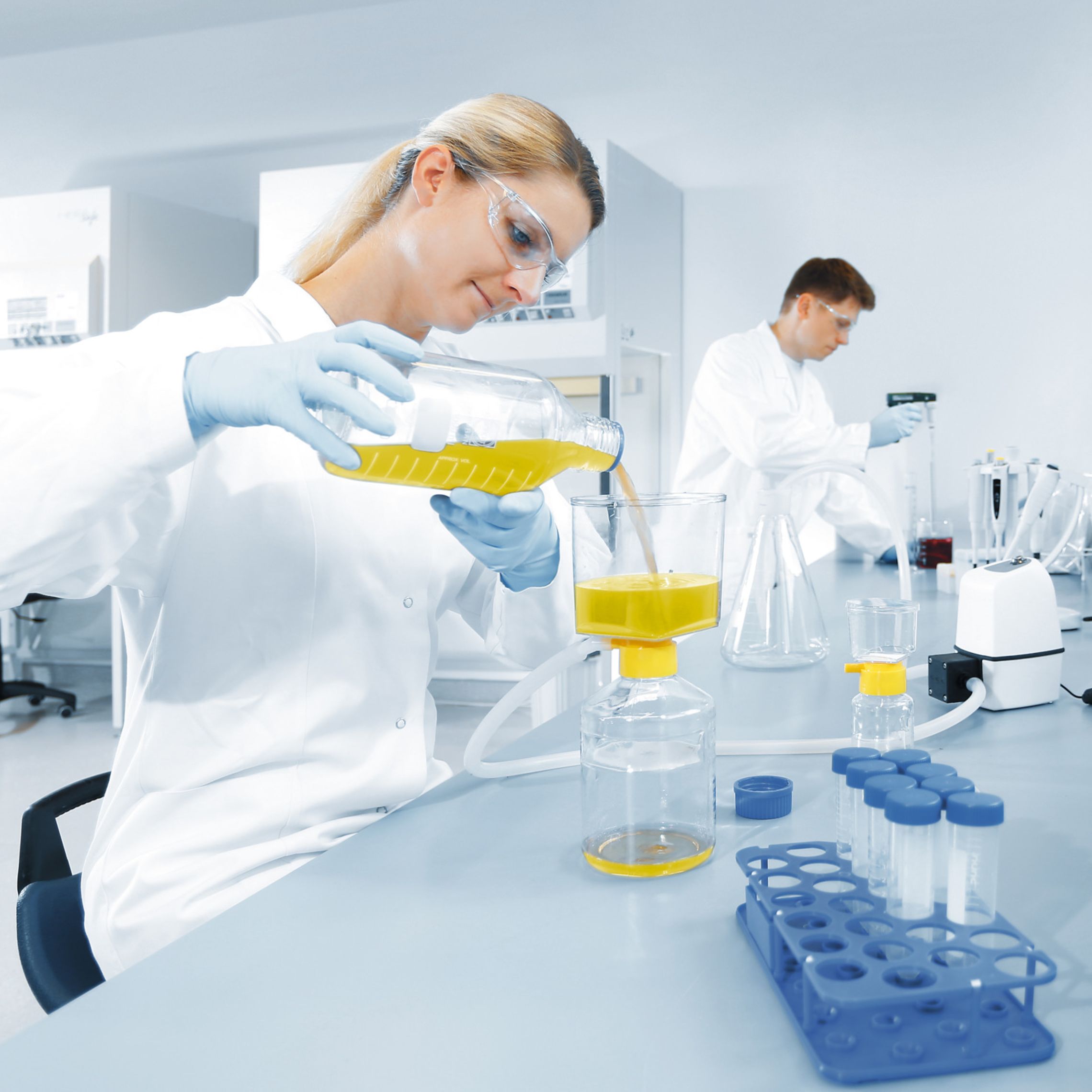 Ultrafiltration Concentrators Buffer Exchange & Desalting