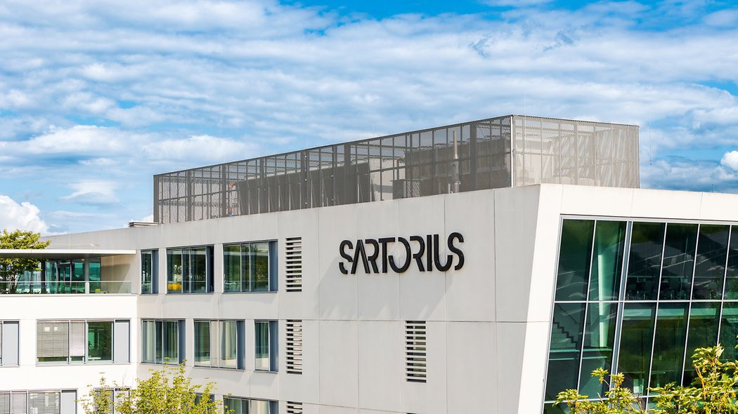 Sartorius AG: Joachim Kreuzburg strebt nach mehr als 20 Jahren als Vorstandsvorsitzender keine weitere Amtszeit an – Aufsichtsrat äußert großes Bedauern