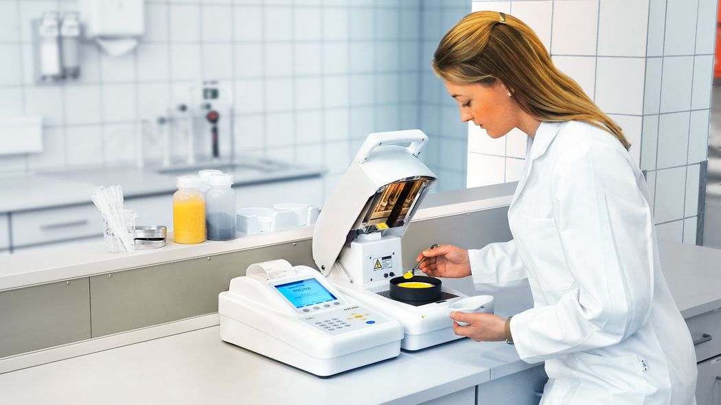 Plastic Moisture Analyzer